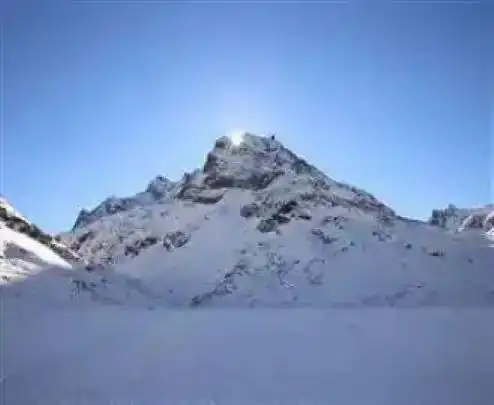 Kashmir packages under 35000